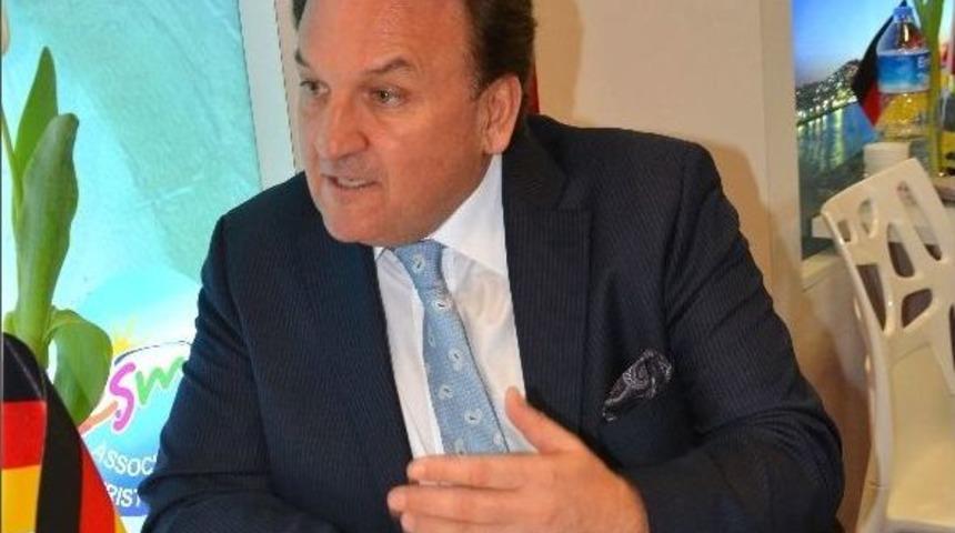 Berlin Turizm Fuarının G&ouml;z Bebeği &Ccedil;eşme Oldu