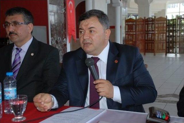 Savdes-sen Genel Başkanı Tuncay Cengiz, İskenderun’da Sendika Üyelerine Haklarını Anlattı