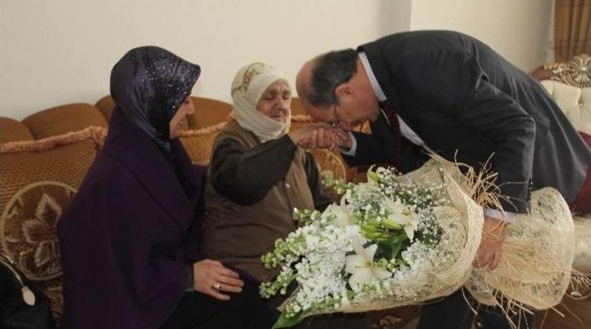 Ak Parti Kayseri Milletvekili Aday Adayı Tekden&rsquo;den 8 Mart Kadınlar G&uuml;n&uuml;nde Anlamlı Ziyaret