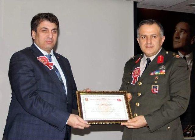 T&uuml;rkiye Harp Malul&uuml; Gaziler, Şehit Dul Ve Yetimleri Derneği Genel Başkanı Taner Uran: 1