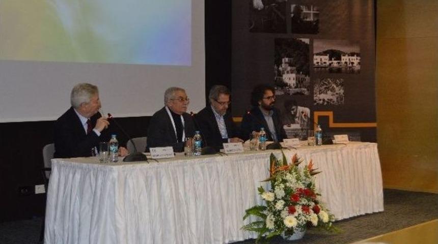 Turgut Cansever, Adına D&uuml;zenlenen Sempozyumda Anıldı