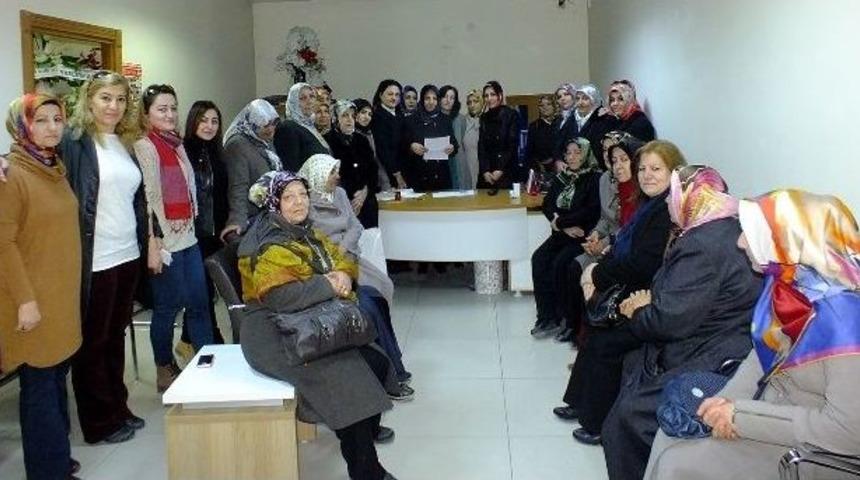 Ak Kadınlar&rsquo;dan 8 Mart Mesajı