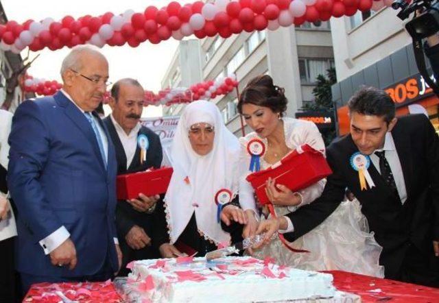 Mersin'de Toplu Nikah Töreni