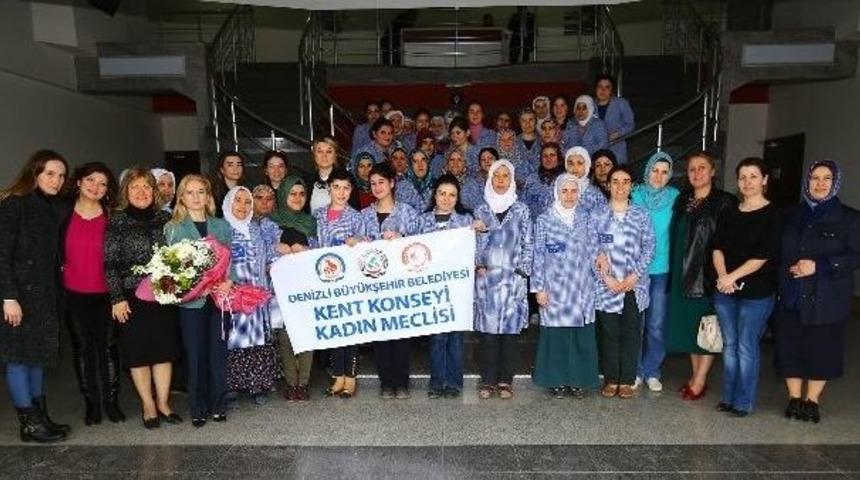 Tekstil İş&ccedil;ilerine Mutlu Aile Semineri