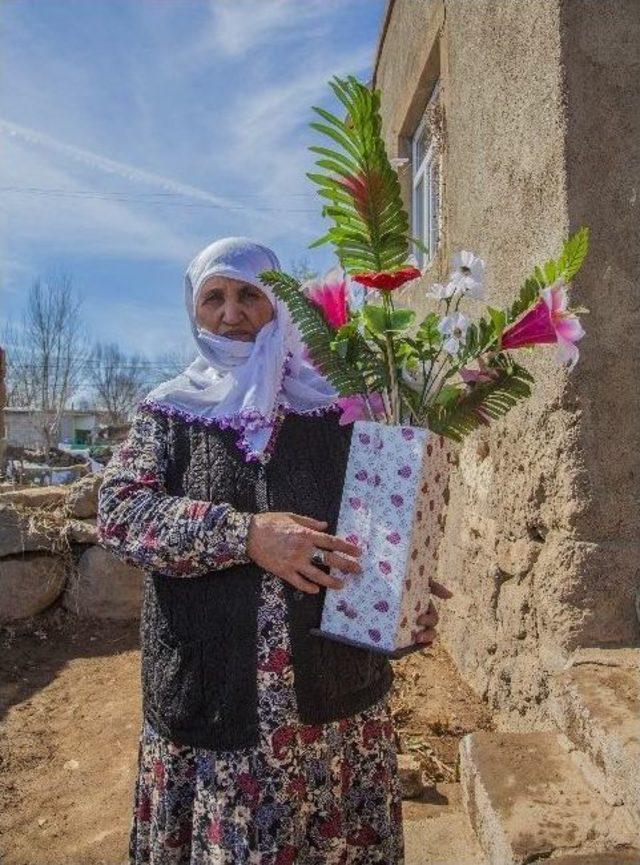 (özel Haber) Fotoğrafçılardan Anlamlı Kutlama