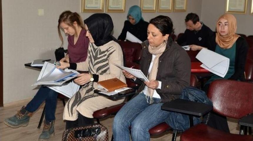 Tded Kocaeli&rsquo;de Orta D&uuml;zey Fars&ccedil;a Kursu