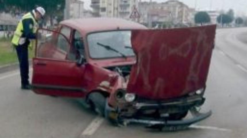 Samsun&rsquo;da Trafik Kazası: 2 Yaralı