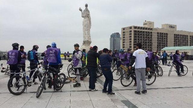 Özgecan Aslan İçin Avrupa’dan Anadolu’ya Pedal Çevirdiler