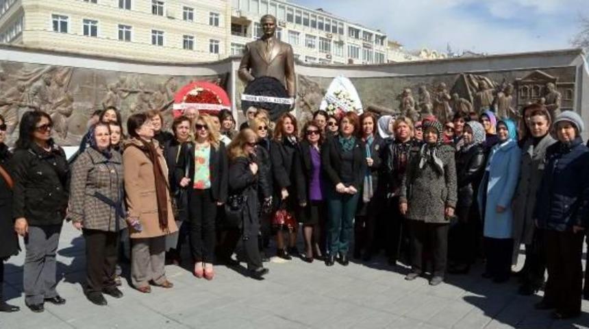 Sema Karaoğlu: Her 3 Kadından 1&rsquo;I Şiddet G&ouml;rmektedir