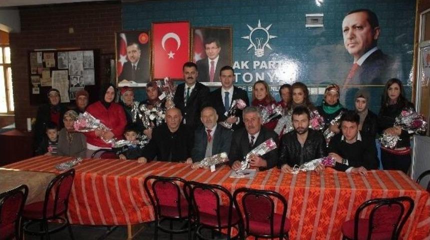 Salih Cora&rsquo;ya Tonya&rsquo;da Sevgi Seli