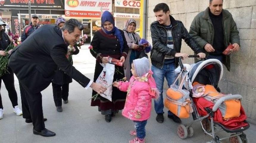 Kalkan, Kadınlar G&uuml;n&uuml;n&uuml; Unutmadı