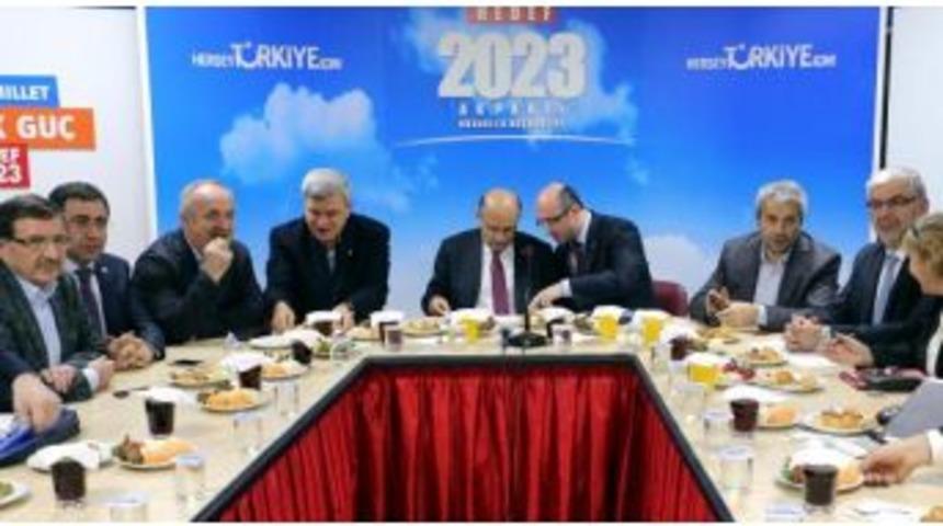 Bakan Işık, Kocaeli'de Se&ccedil;im Staratejisi Toplantısı Yaptı