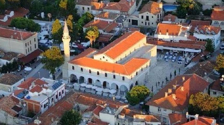 Ertuğrul G&uuml;nay: Ala&ccedil;atı'dan Elinizi &Ccedil;ekin