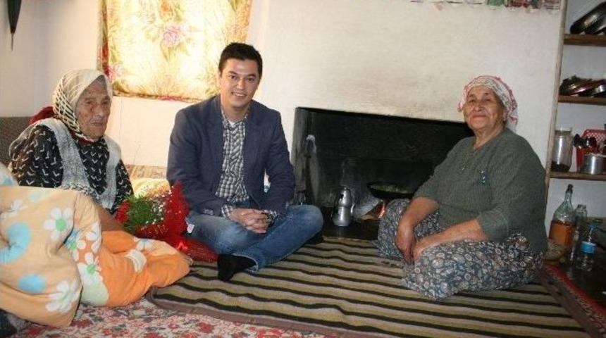 (&ouml;zel)- Asırlık Fatma Nineye S&uuml;rpriz Kadınlar G&uuml;n&uuml; Ziyareti