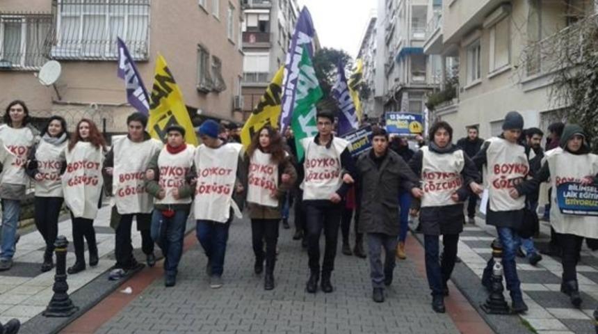 T&uuml;rkiye laik eğitim i&ccedil;in boykotta, sıralar boş kaldı
