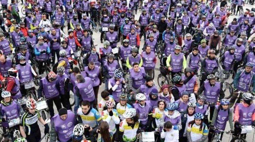 Kadına Y&ouml;nelik Şiddeti Protesto I&ccedil;in Pedal &Ccedil;evirdiler