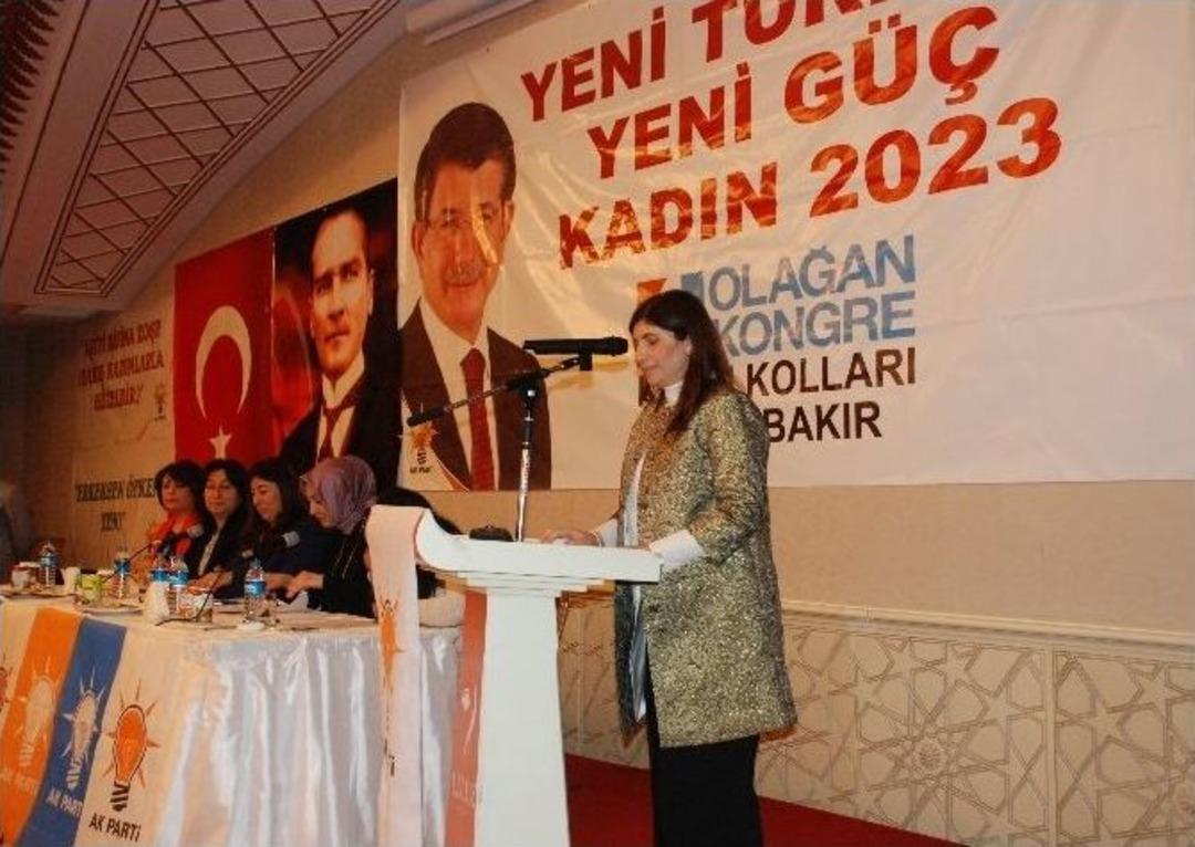 Ak Parti Kadın Kongresi 8 Mart Kutlamasına D&ouml;n&uuml;şt&uuml;