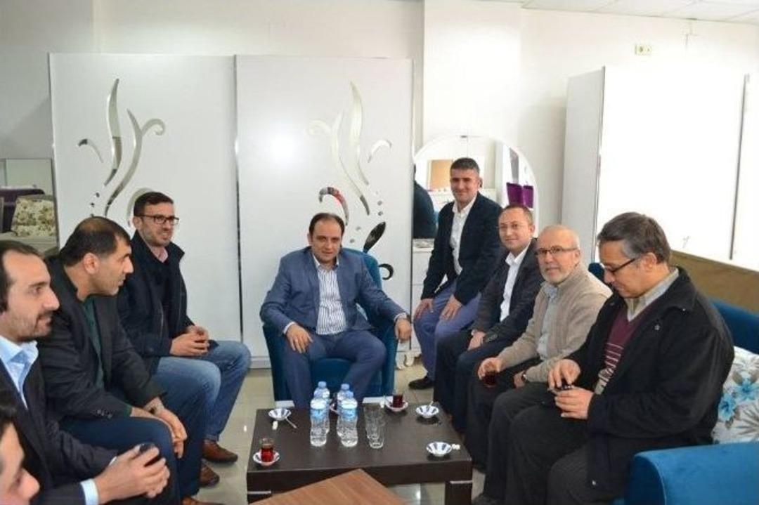 Baybatur, Turgutlu&rsquo;da Ziyaretlerde Bulundu