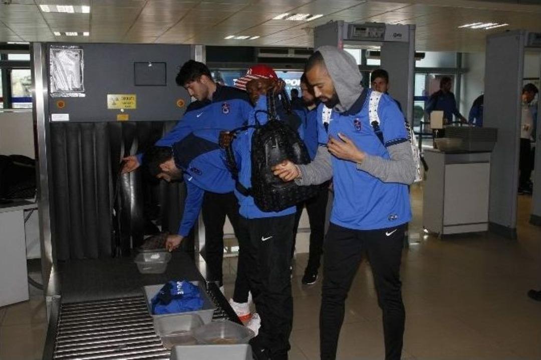 Trabzonspor Mersin&rsquo;e Gitti