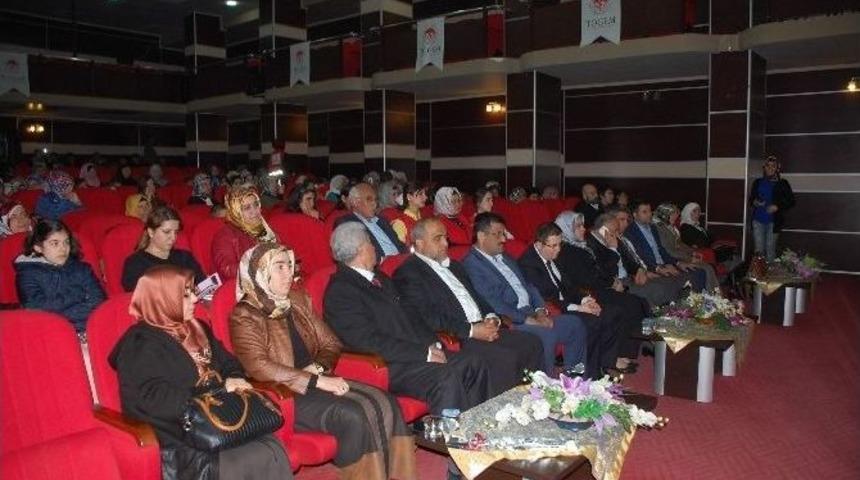 İslam&rsquo;da Kadın Ve Kadının &Ouml;nemi Konulu Konferans Verildi
