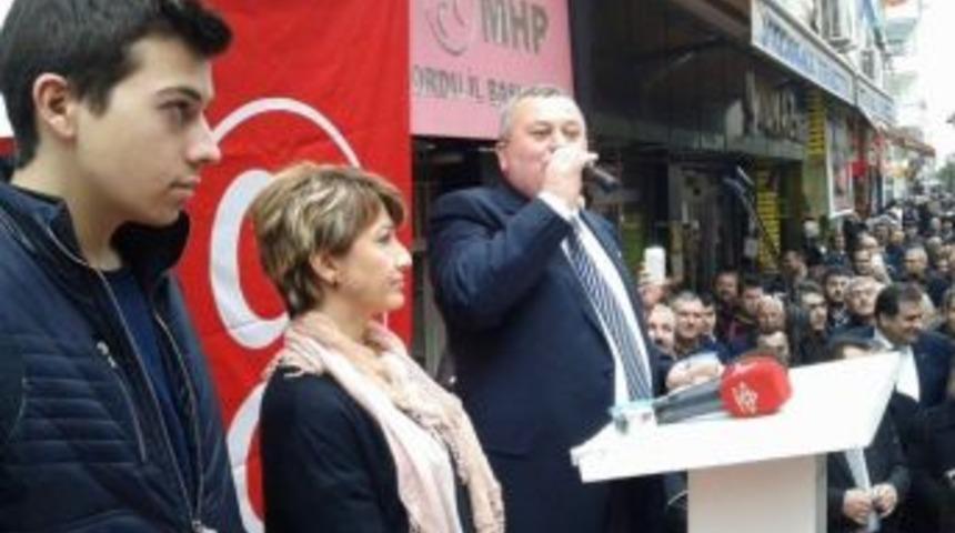 Cemal Enginyurt Aday Adaylığını A&ccedil;ıkladı