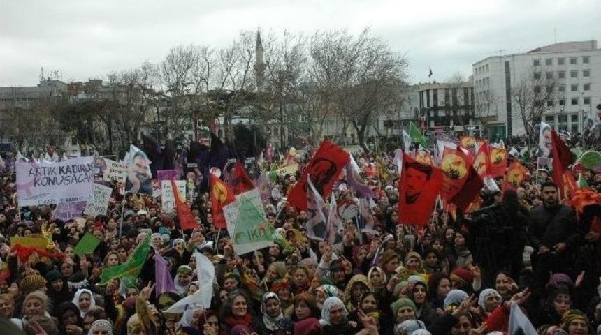 Kadık&ouml;y&rsquo;de &ldquo;kadınlar G&uuml;n&uuml;&rdquo; Mitingi