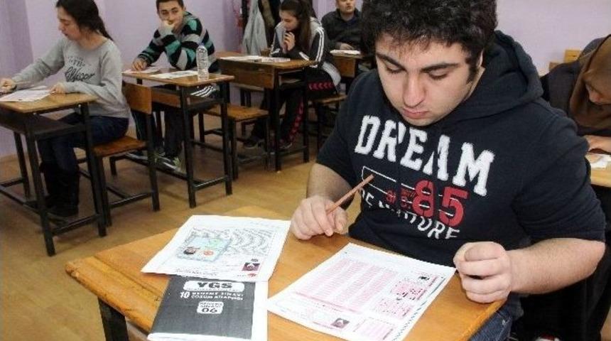 Bozkurt&rsquo;ta Lise &Ouml;ğrencilerine Ygs Tatbikatı Yapıldı