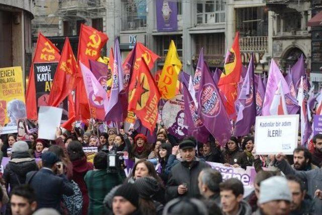 İstiklal Caddesi'nde Kadın Cinayetlerini Resmettiler