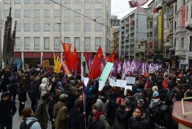 İstiklal Caddesi'nde Kadın Cinayetlerini Resmettiler