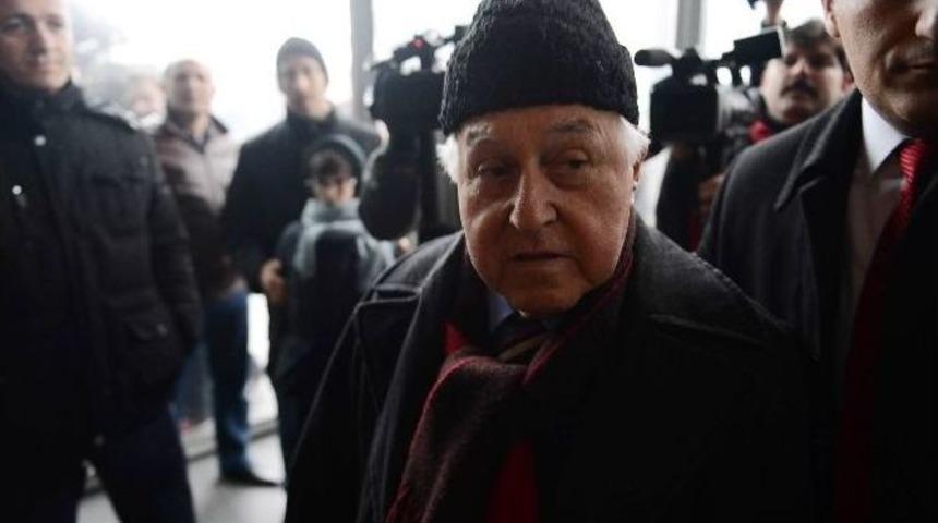 Galatasaray Kafilesi Meşaleler İle Uğurlandı