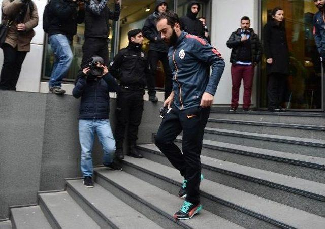 Galatasaray Kafilesi Meşaleler İle Uğurlandı 2
