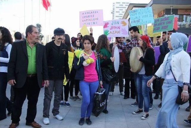 Kadına Şiddeti Tiyatro Oyunu İle Anlatmaya Çalıştılar 2