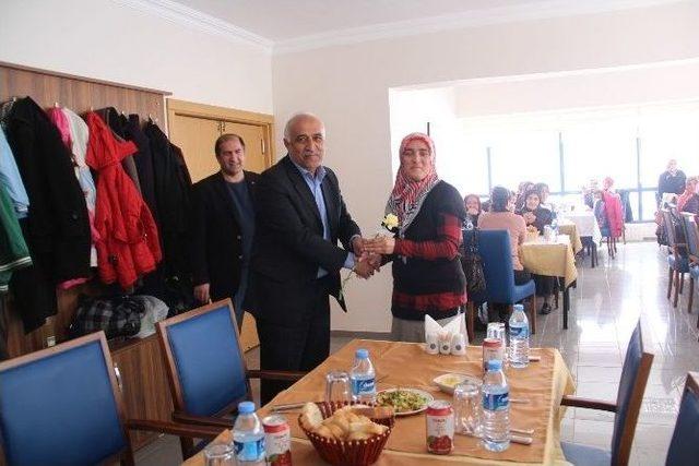 Ak Parti Çıldır Kadın Kollarından Anlamlı Program 2
