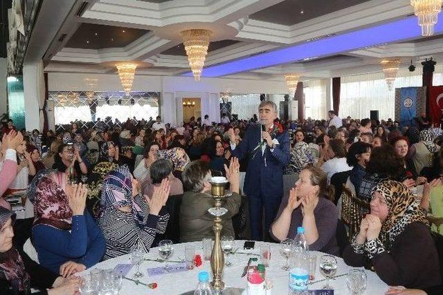 Eskişehir&rsquo;de Kadınlar G&uuml;n&uuml; Coşkuyla Kutlandı 2