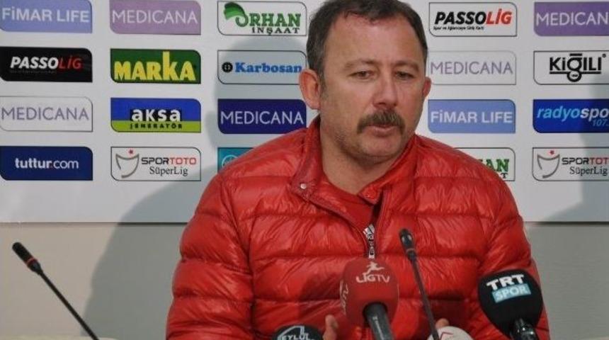 Beşiktaş, Sivas Deplasmanından &Uuml;&ccedil; Puanla D&ouml;nd&uuml;
