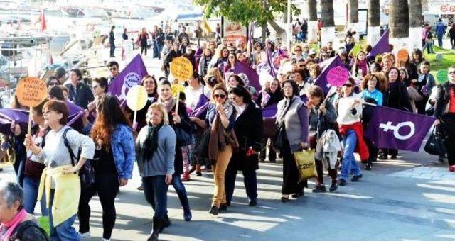 Bodrum'da Kadınlardan Şiddete Yürüyüşlü Tepki