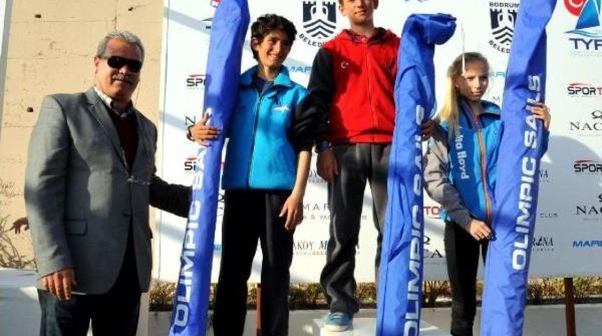 Optimistlerin M&uuml;cadelesi &Ouml;d&uuml;l T&ouml;reniyle Sona Erdi