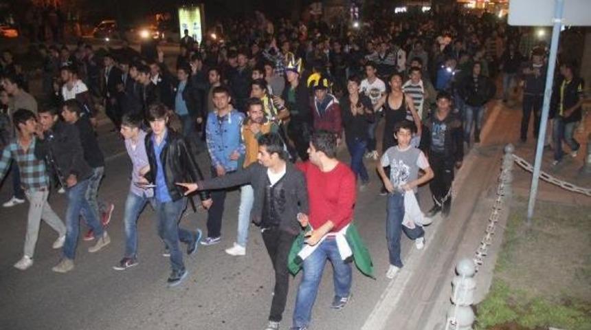 Şanlıurfa'da Derbi Kutlaması