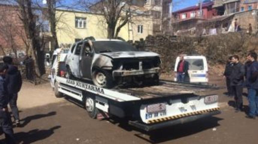 Vedaş&rsquo;a Ait Ara&ccedil; Kundaklandı