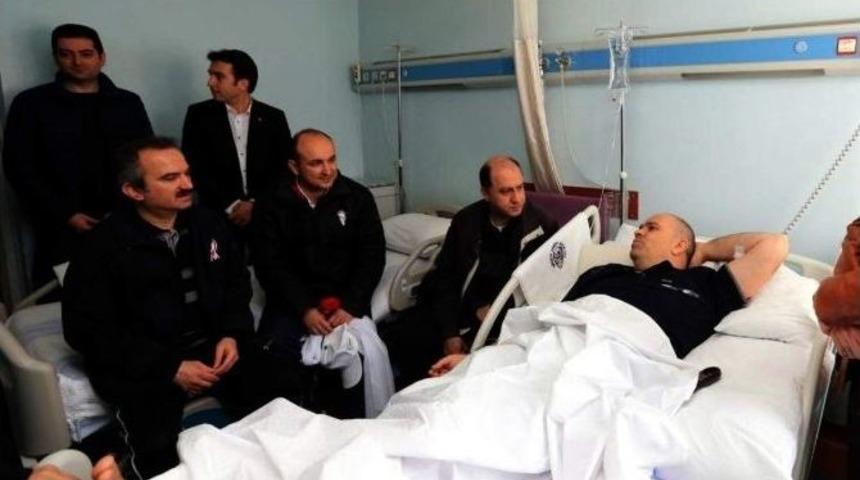 Vali &Ccedil;omaktekin&rsquo;den Hastane Ziyareti