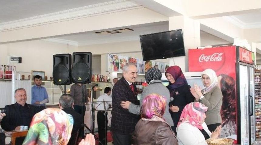 Ak Parti Kadın Kolları 8 Mart D&uuml;nya Kadınları G&uuml;n&uuml; Programı D&uuml;zenledi