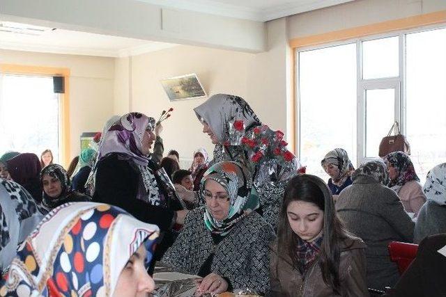 Ak Parti Kadın Kolları 8 Mart Dünya Kadınları Günü Programı Düzenledi 1