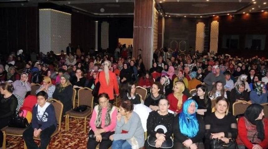 Ak&ccedil;akoca&rsquo;da Zekai Tunca Konseri