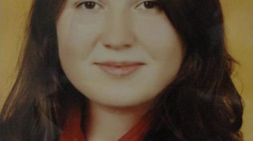 3 Yıldır Kayıp Olan Kızını Arıyor