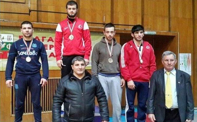 Milli Güreşçiler, Bulgaristan’ı Fethetti 1