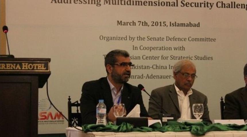 Bartın &Uuml;niversitesi &Ouml;ğretim &Uuml;yesi Kuşcuzade, Pakistanda Sempozyuma Katıldı