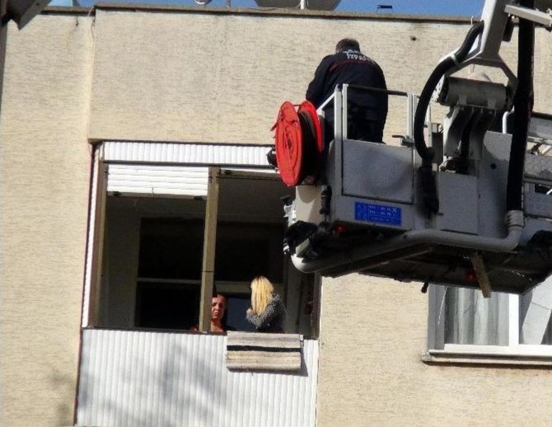 Kızlarını Vermeyen Ailenin Evini Pompalı T&uuml;fekle Bastı