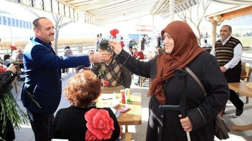 Başkan Duruay&rsquo;ın Hafta Sonu Durağı Sahil Parkı Oldu