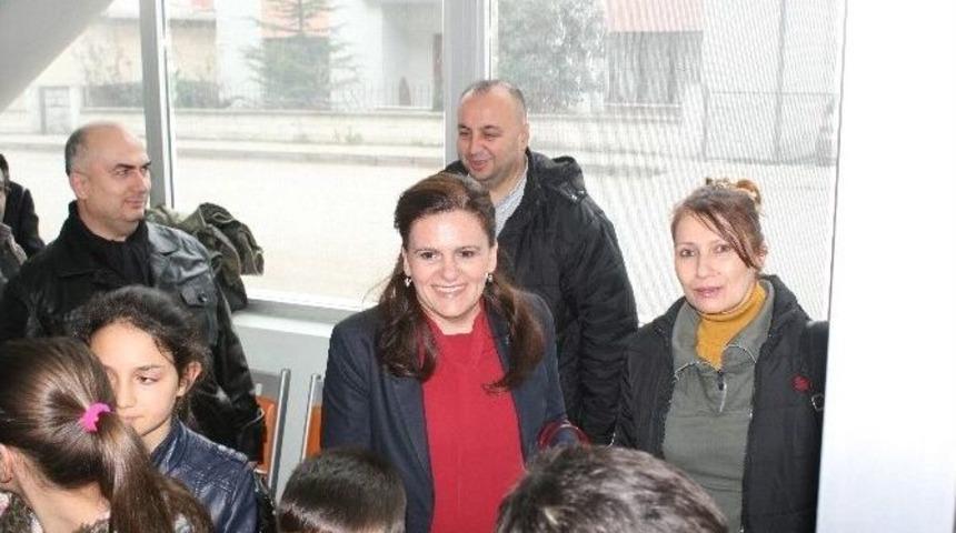 Hatun Albayrak&rsquo;tan Sporcu Velilerine Teşekk&uuml;r