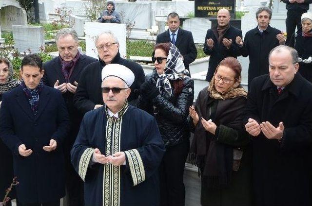 Çetin Emeç Mezarı Başında Anıldı 1